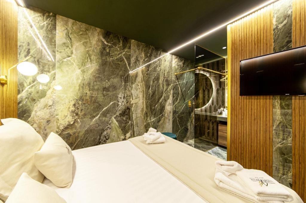 Luxury Suite Napoli Buitenkant foto
